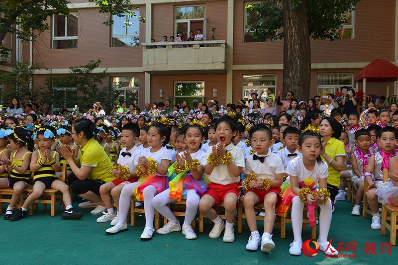 六一國際兒童節(jié)來臨之際，北京市第五幼兒園以“啟迪夢想、炫彩童年”為主題，舉行親子科技嘉年華活動。熊旭 攝