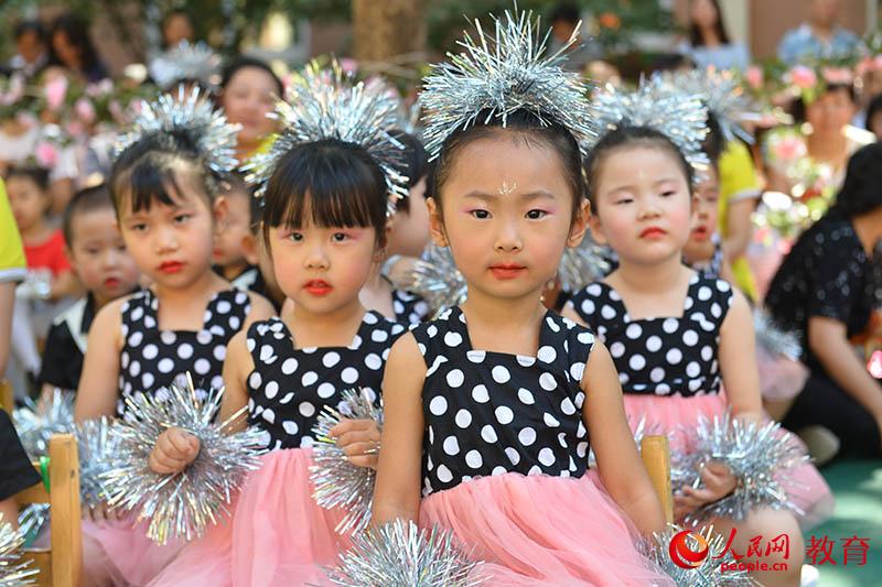 六一國(guó)際兒童節(jié)來臨之際，北京市第五幼兒園以“啟迪夢(mèng)想、炫彩童年”為主題，舉行親子科技嘉年華活動(dòng)。熊旭 攝