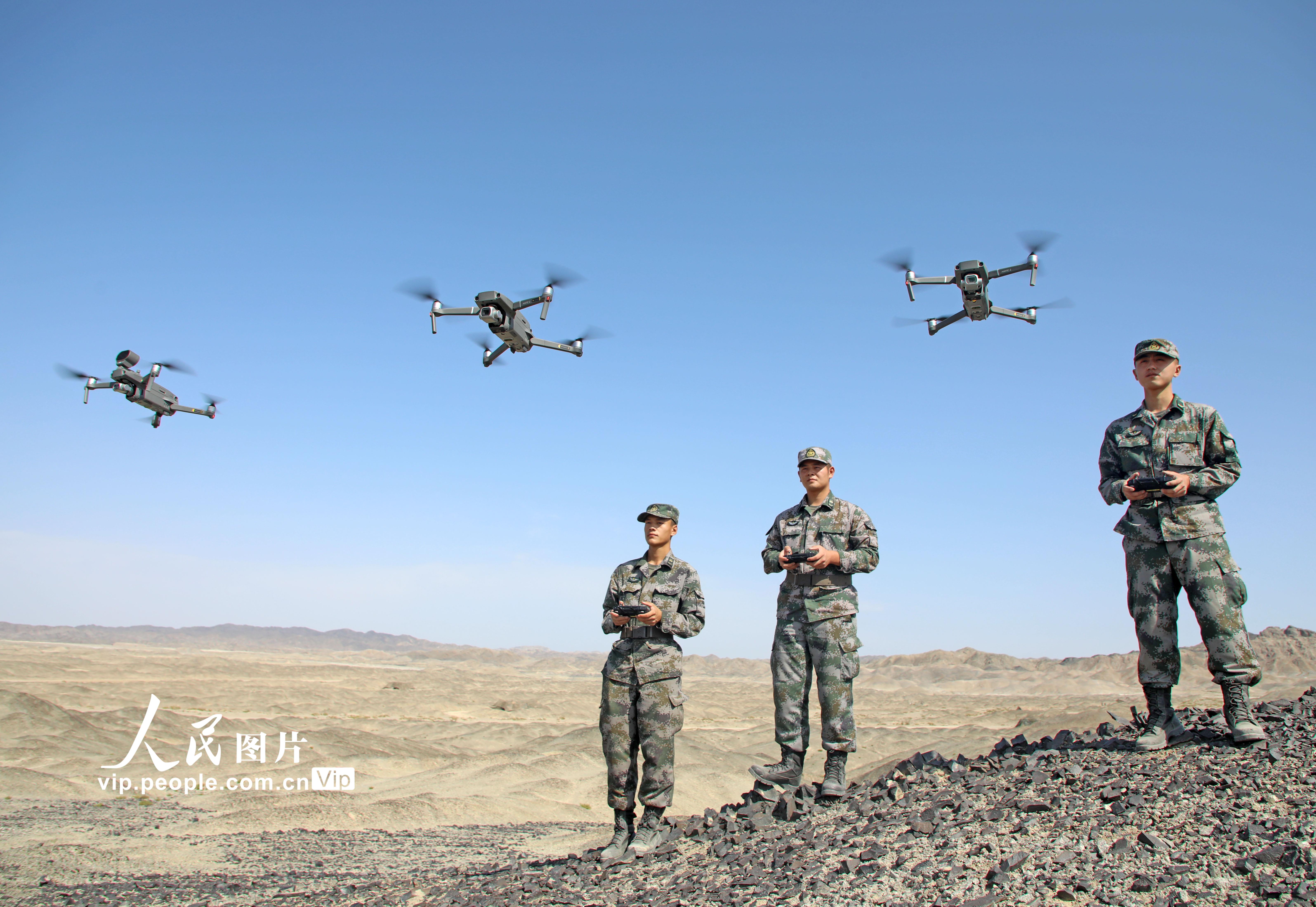 “無人機”空情模擬訓(xùn)練 提升官兵“空中”偵察能力