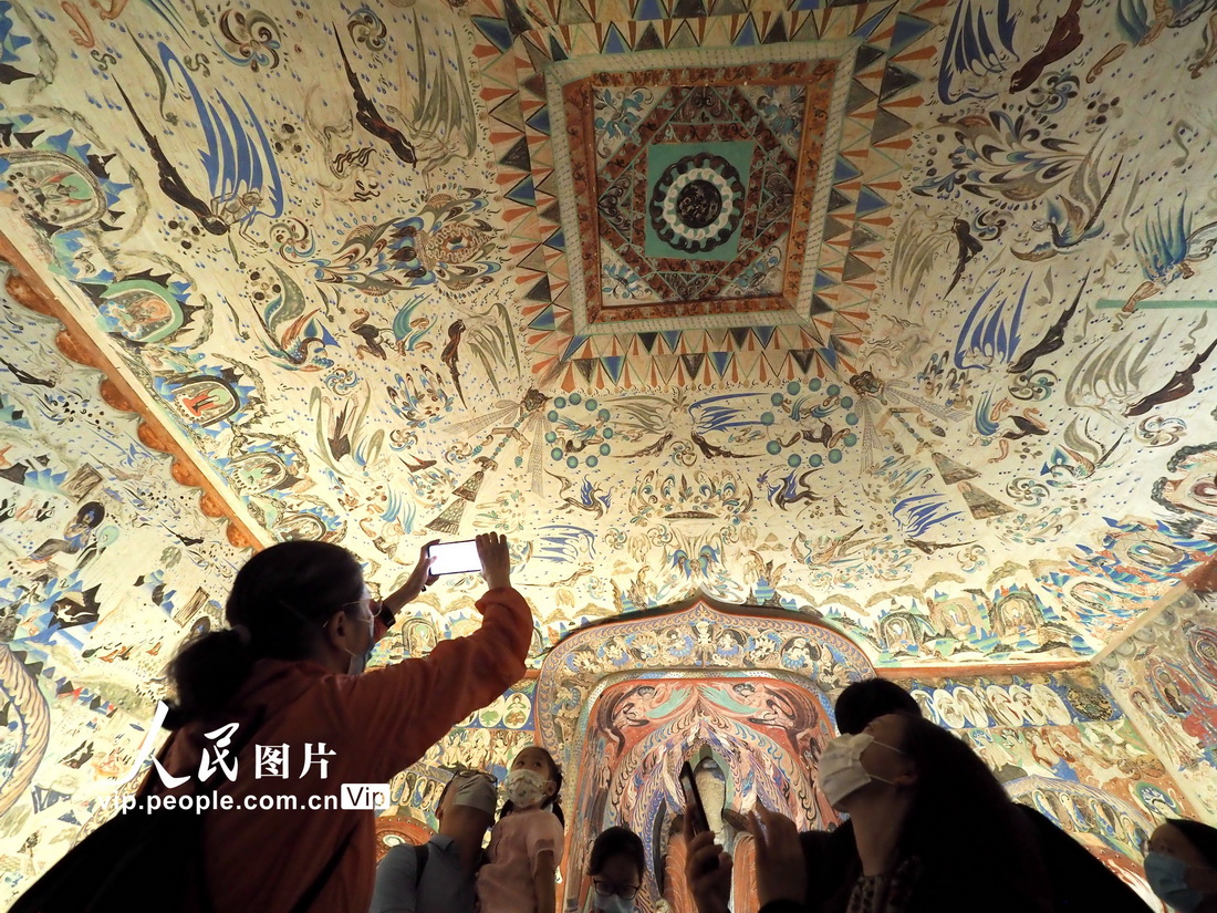 “敦行故遠：故宮敦煌特展”迎來參觀熱潮