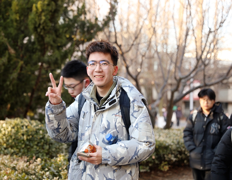 大連理工大學(xué)：跨越寒假，許久不見，你好，新學(xué)期！常思萌 攝