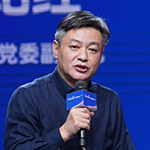     邢紀(jì)紅    東南大學(xué)黨委副書(shū)記在科研工作當(dāng)中，拔尖人才具有指針和磁石作用。真正優(yōu)秀的拔尖領(lǐng)軍人才，能帶領(lǐng)科研團(tuán)隊(duì)在未知領(lǐng)域產(chǎn)出高水平的科研成果，還能將跨學(xué)科、跨專(zhuān)業(yè)、跨領(lǐng)域的資源吸引到一起，形成更為強(qiáng)大的合力。