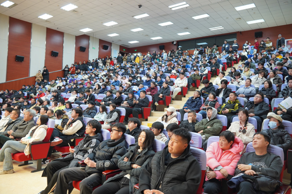 招生宣講在圖書館報(bào)告廳舉辦。北京科技職業(yè)大學(xué)供圖