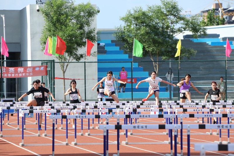 首都高等學(xué)校第63屆學(xué)生田徑運(yùn)動(dòng)會(huì)開幕。北京信息科技大學(xué)供圖