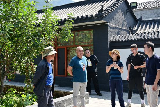 北京建筑大學(xué)專家團(tuán)隊(duì)在門頭溝區(qū)開展傳統(tǒng)村落農(nóng)房建設(shè)現(xiàn)場評價工作