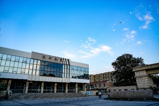 北京物資學(xué)院運河劇場